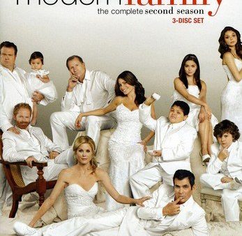 MODERN FAMILY: THE COMPLETE SECOND SEASON Online Sale